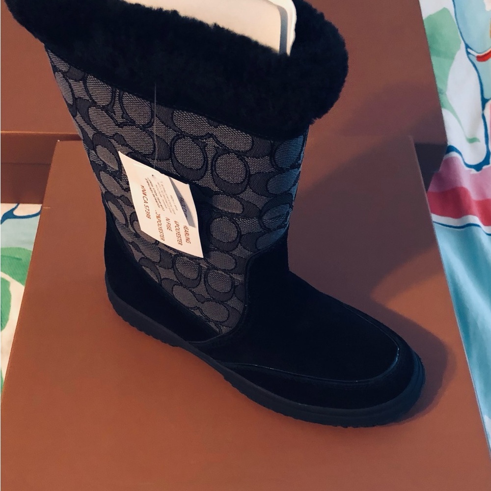 Women's Black Patterned Boots